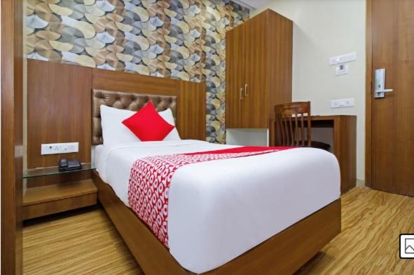 Hotel A Suites Мумбаи Экстерьер фото