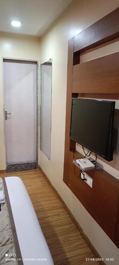 Hotel A Suites Мумбаи Экстерьер фото