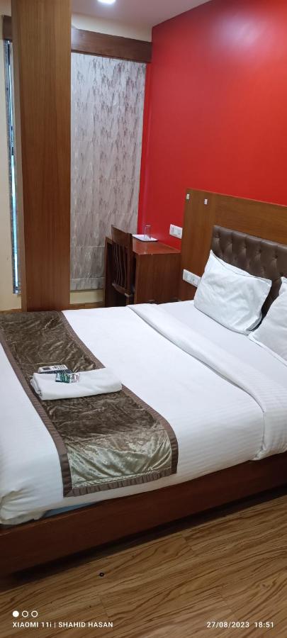 Hotel A Suites Мумбаи Экстерьер фото